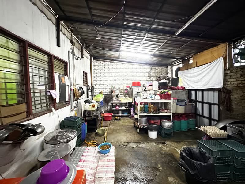 Shop / Office for Sale in Shah Alam (Selangor) - Zaidi Idris - Kitchen - PropertyGuru.com.my