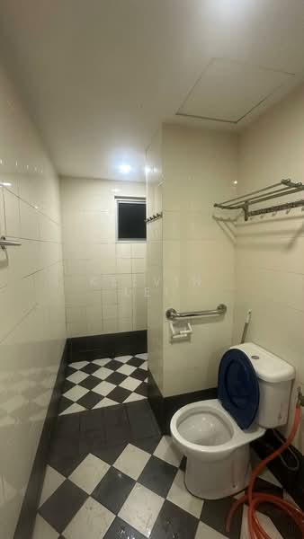 Service Residence for Sale at The Embassy (Bangunan Duta Impian) - Kelvin Lei - Bathroom - PropertyGuru.com.my