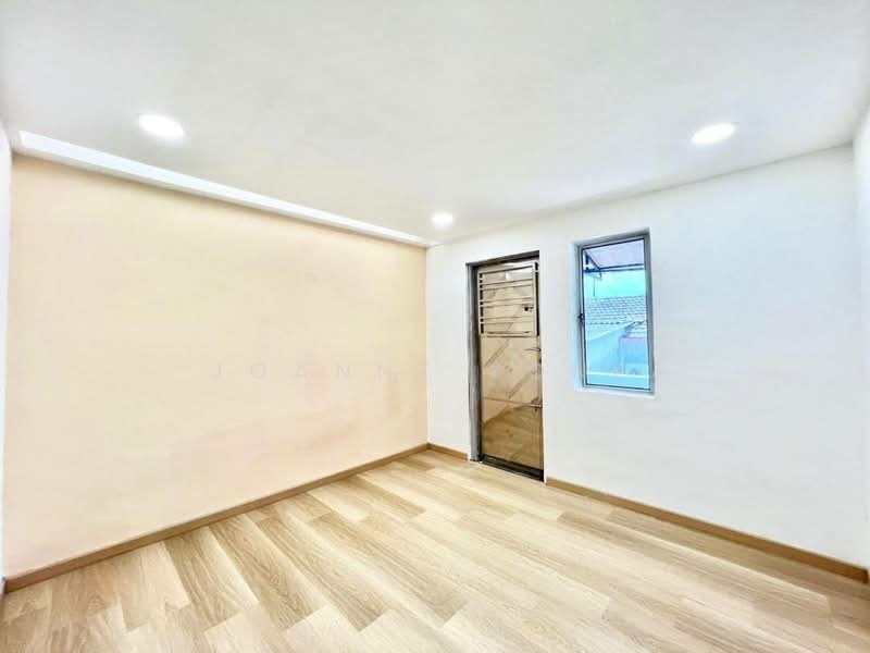 Double Storey Low Cost @ 27 Jalan Lanjut 6, Taman Desa Cemerlang Ulu Tiram. Johor untuk Untuk Dijual - RM 418,000, Apr 2026 - Interior - PropertyGuru.com.my