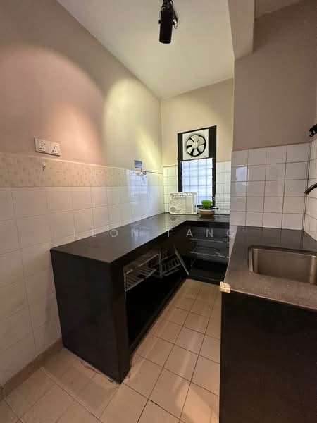 Pangsapuri Permai untuk Untuk Dijual - RM 185,000, Mac 2026 - Kitchen - PropertyGuru.com.my