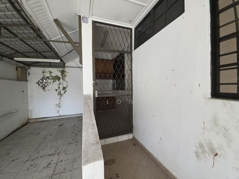 Semi-Detached House for Sale in Tampoi (Johor) - Yee Lon Ng - PropertyGuru.com.my