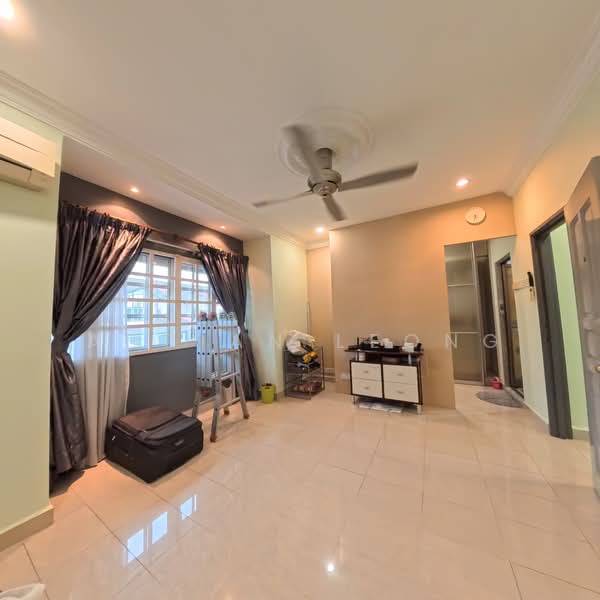 2-storey Terraced House for Sale in Bandar Kinrara Seksyen 5 (Bandar Kinrara) - Adrian Leong - Living Room - PropertyGuru.com.my