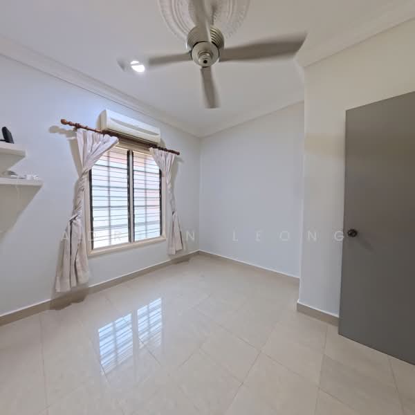 2-storey Terraced House for Sale in Bandar Kinrara Seksyen 5 (Bandar Kinrara) - Adrian Leong - Interior - PropertyGuru.com.my