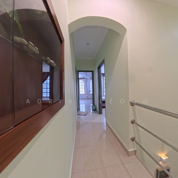 2-storey Terraced House for Sale in Bandar Kinrara Seksyen 5 (Bandar Kinrara) - Adrian Leong - Corridor - PropertyGuru.com.my