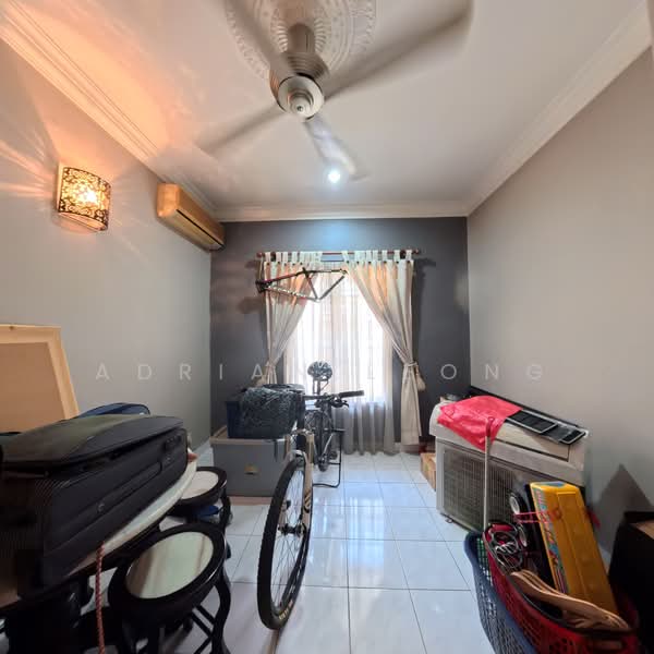 2-storey Terraced House for Sale in Bandar Kinrara Seksyen 5 (Bandar Kinrara) - Adrian Leong - Interior - PropertyGuru.com.my