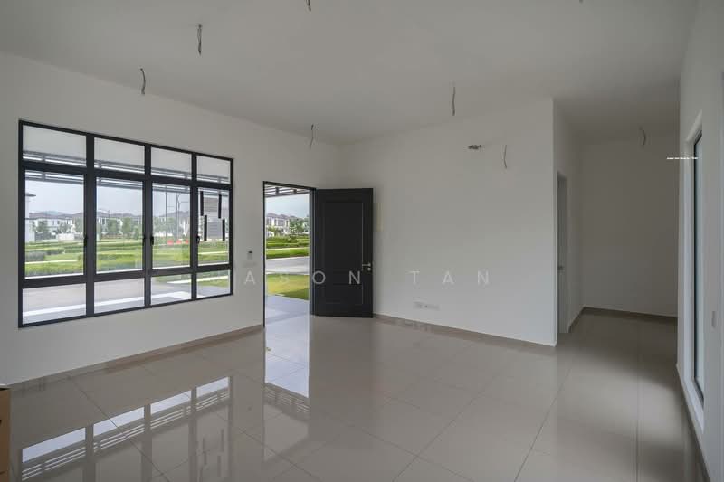 1-storey Terraced House for Sale in Shah Alam (Selangor) - Jason Tan - Living Room - PropertyGuru.com.my