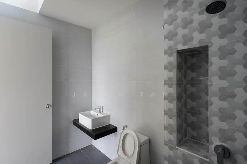 1-storey Terraced House for Sale in Shah Alam (Selangor) - Jason Tan - Bathroom - PropertyGuru.com.my