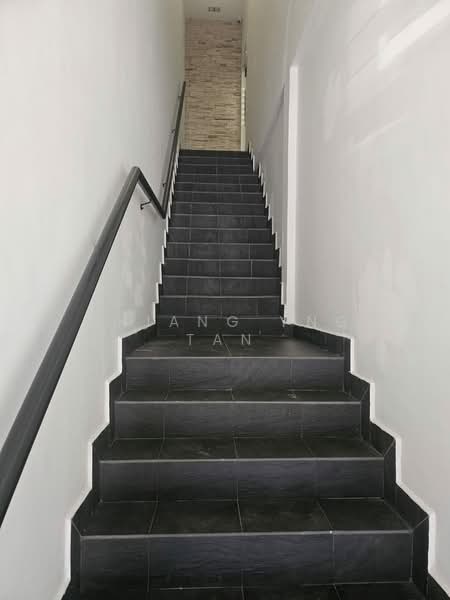 Kedai / Pejabat untuk Dijual di Bandar Baru Uda (Johor Bahru) - Shiang Yng Tan - Corridor - PropertyGuru.com.my