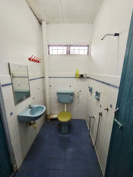 2-storey Terraced House for Sale in Kepala Batas (Penang) - Azura Ghani - Bathroom - PropertyGuru.com.my