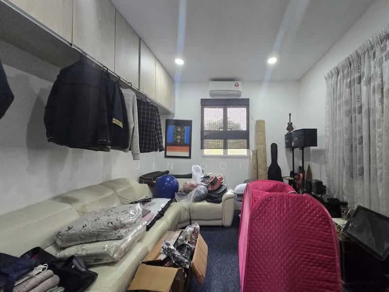 Rumah Teres 2.5-Tingkat untuk Dijual di Shah Alam (Selangor) - Jin Ooi - Living Room - PropertyGuru.com.my