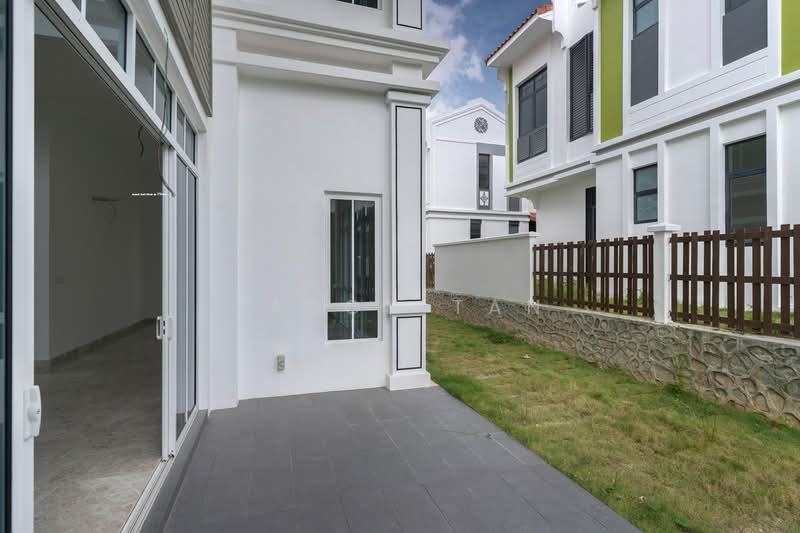 Bungalow for Sale in Setia Eco Park (Setia Alam) - Jason Tan - Exterior - PropertyGuru.com.my