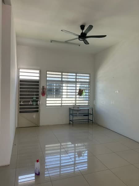 Semi-Detached House for Rent in Padang Serai (Kedah) - Kah Hui Teoh - Living Room - PropertyGuru.com.my