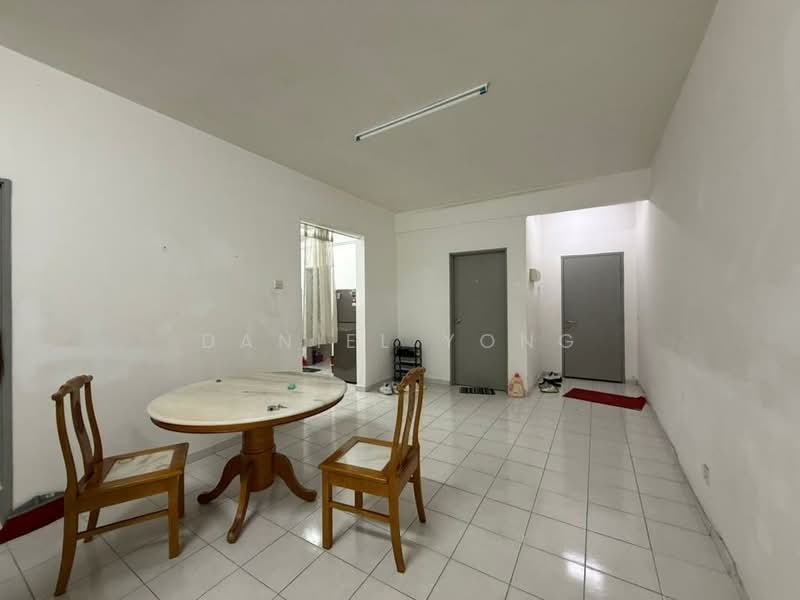 Apartment for Sale at Molek Ria - Daniel Yong - Dining Room - PropertyGuru.com.my