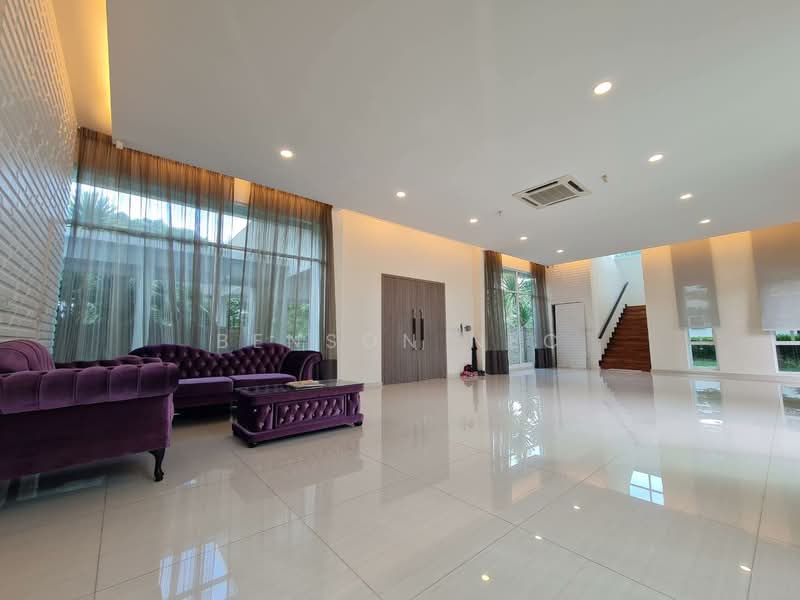 Bungalow for Sale in Leisure Farm (Gelang Patah) - Benson NEC - Living Room - PropertyGuru.com.my