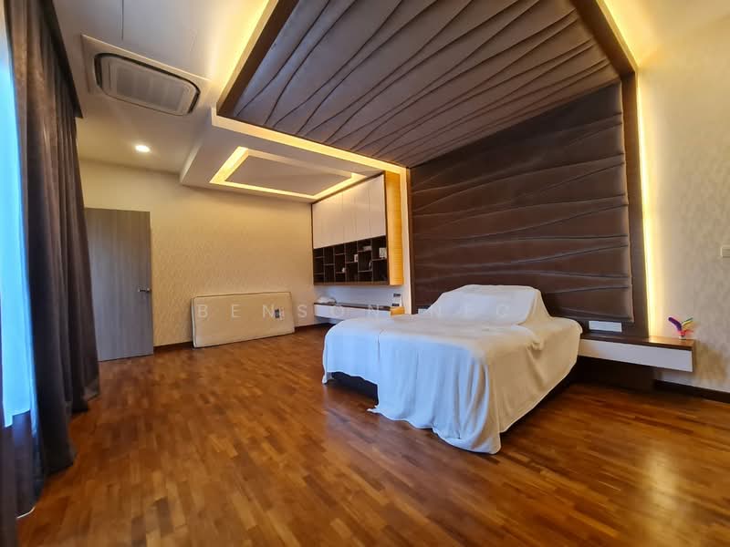 Bungalow for Sale in Leisure Farm (Gelang Patah) - Benson NEC - Bedroom - PropertyGuru.com.my