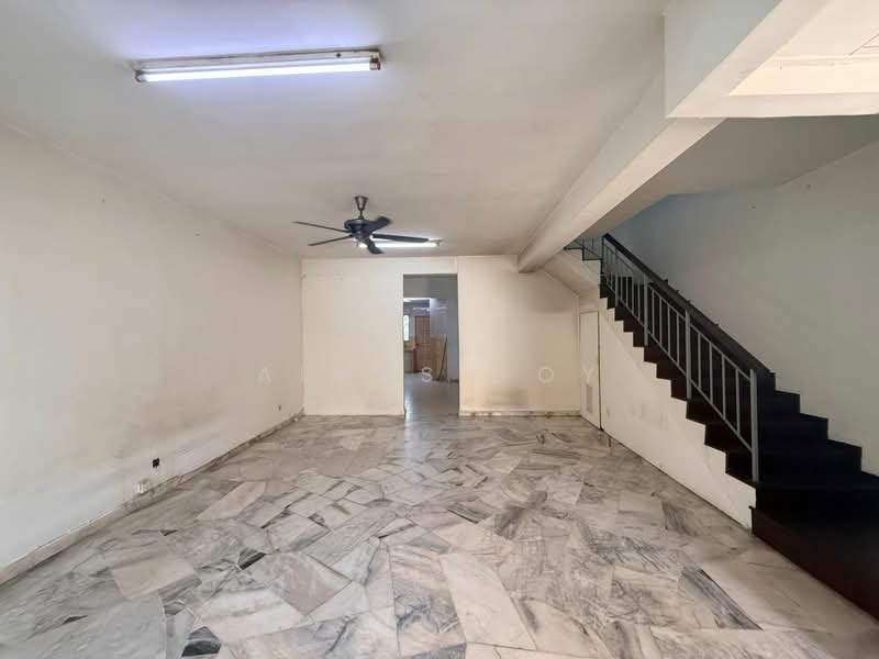 2 Storey Taman Bukit Mewah Kajang House On Rent untuk Untuk Disewa - RM 1,500 /bulan, Apr 2026 - PropertyGuru.com.my