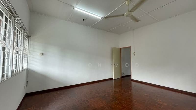 2-storey Terraced House for Sale in Taman Melawati (Ulu Kelang) - Welson Moo - Living Room - PropertyGuru.com.my
