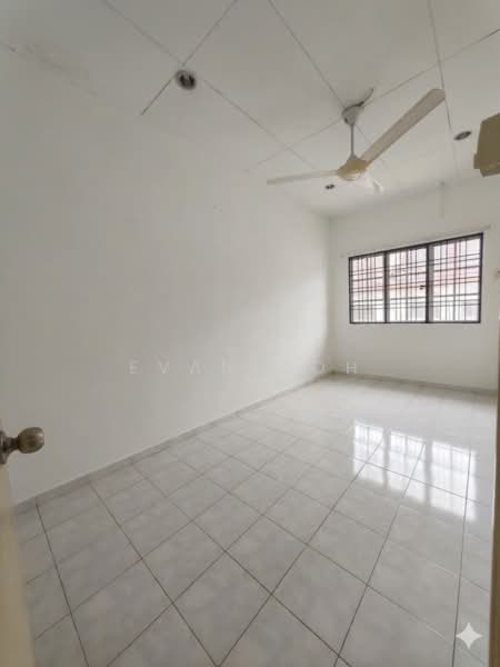2-storey Terraced House for Sale in Bandar Bukit Puchong 2 (Puchong) - Evan Goh - Interior - PropertyGuru.com.my