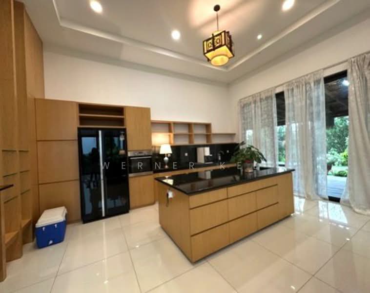 Leisure Farm untuk Untuk Disewa - RM 22,000 /bulan, Mac 2026 - Kitchen - PropertyGuru.com.my