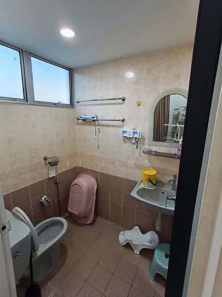 Condominium for Sale at Desa Golf Condominium - Li Fang - Bathroom - PropertyGuru.com.my