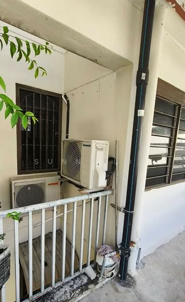 Pangsapuri untuk Dijual di Greenlane Heights Block 3 - Sunny Lok - Exterior - PropertyGuru.com.my