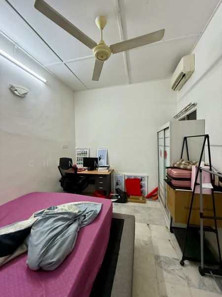 1-storey Terraced House for Sale in Taman Bunga Blossom (Seremban) - Chin Mei Ling - Bedroom - PropertyGuru.com.my