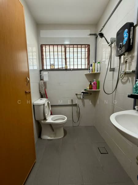 1-storey Terraced House for Sale in Taman Bunga Blossom (Seremban) - Chin Mei Ling - Bathroom - PropertyGuru.com.my