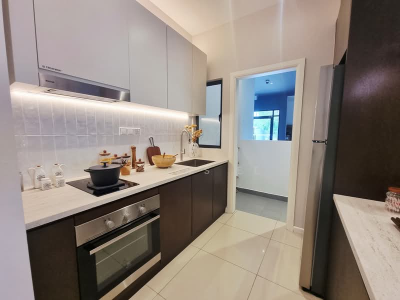 Uptown Residences 2, Berkeley Uptown untuk Untuk Dijual - RM 418,000, Mac 2026 - Kitchen - PropertyGuru.com.my