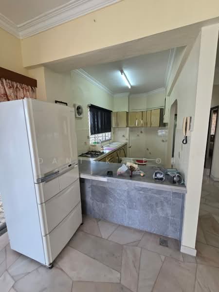 Condominium for Rent at The Reef Condominium - Danick Teoh - Kitchen - PropertyGuru.com.my