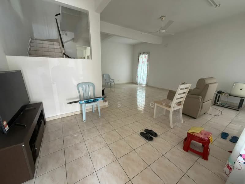 2-storey Terraced House for Sale in Bandar Mahkota Cheras (Cheras) - Aimns Goy - Living Room - PropertyGuru.com.my