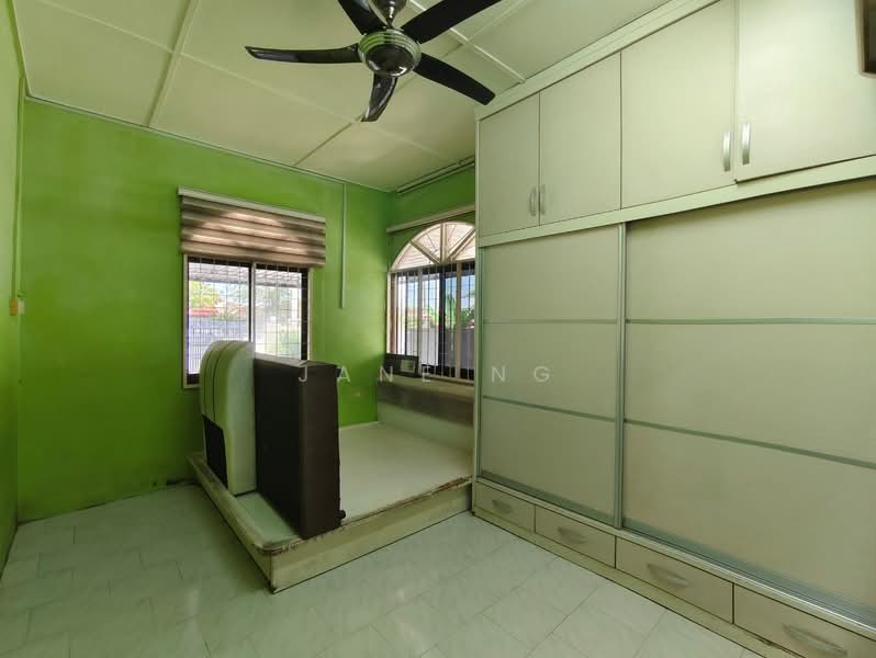 Tanah Komersial untuk Disewa di Taman Kota Permai (Bukit Mertajam) - Jane Ng - Bedroom - PropertyGuru.com.my
