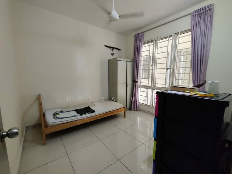 Condominium for Sale at Platinum Lake PV 20 - Honsa Ung - Bedroom - PropertyGuru.com.my
