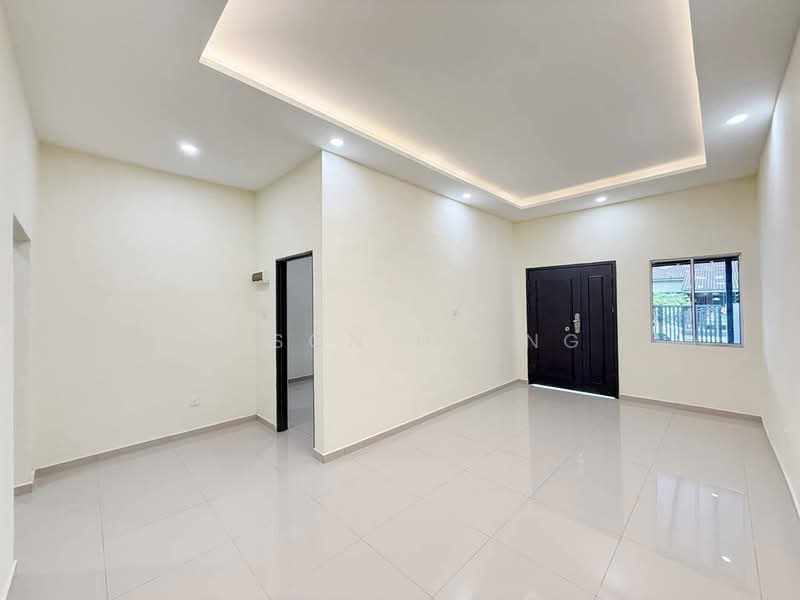 Terraced House for Sale in Taman Perling (Perling) - Anson Hiong - Living Room - PropertyGuru.com.my
