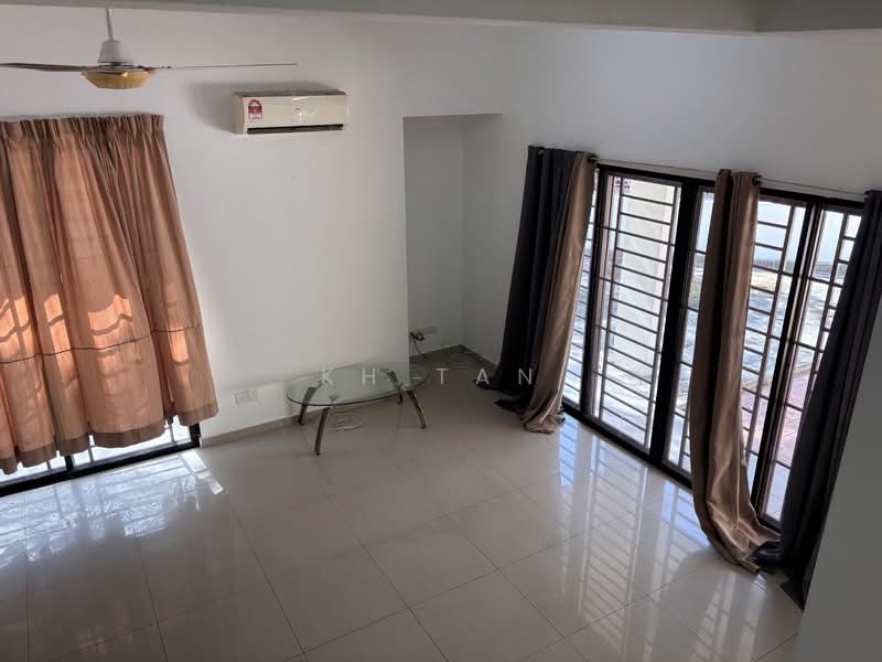 3-storey Terraced House for Sale in Setia Pearl Island (Bayan Lepas) - KH Tan - Living Room - PropertyGuru.com.my