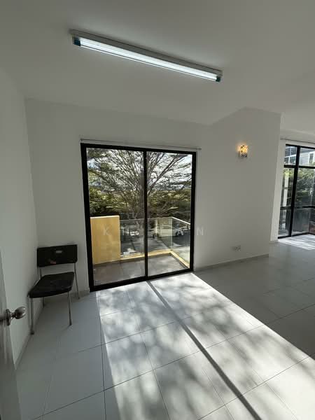 3-storey Terraced House for Sale in Setia Pearl Island (Bayan Lepas) - KH Tan - Balcony - PropertyGuru.com.my