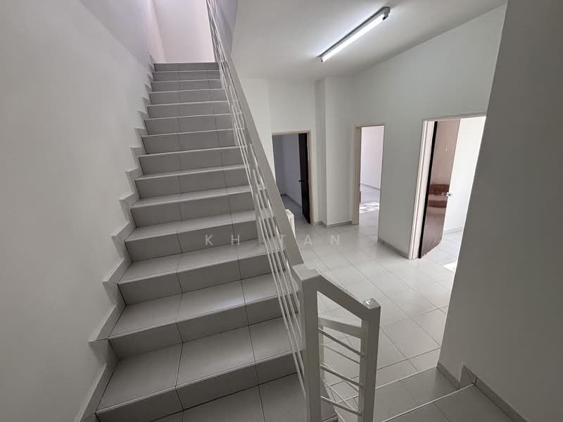 3-storey Terraced House for Sale in Setia Pearl Island (Bayan Lepas) - KH Tan - Corridor - PropertyGuru.com.my