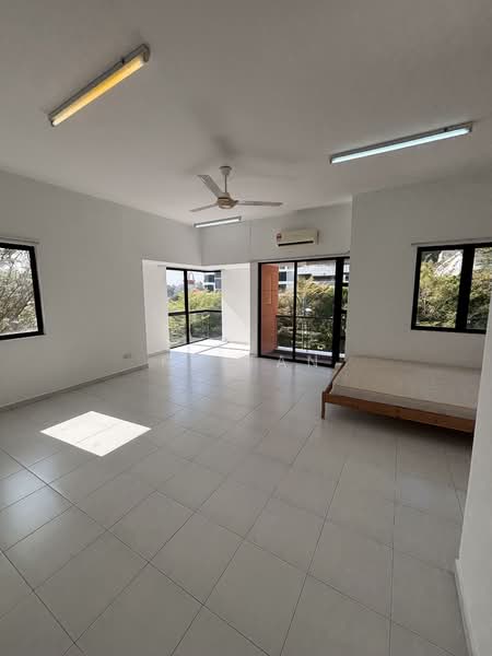 3-storey Terraced House for Sale in Setia Pearl Island (Bayan Lepas) - KH Tan - Balcony - PropertyGuru.com.my