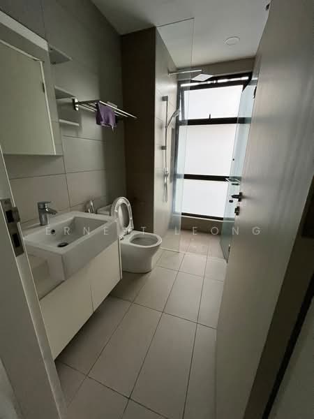 Service Residence for Sale at Skyluxe On The Park Bukit Jalil - Ernest Leong - Bathroom - PropertyGuru.com.my