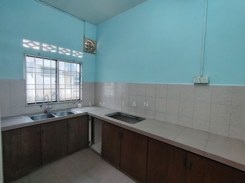2-storey Terraced House for Sale in Taman Kasawari (Simpang Ampat) - LM Tan - Kitchen - PropertyGuru.com.my