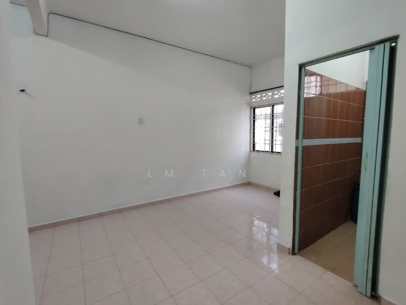 2-storey Terraced House for Sale in Taman Kasawari (Simpang Ampat) - LM Tan - Interior - PropertyGuru.com.my