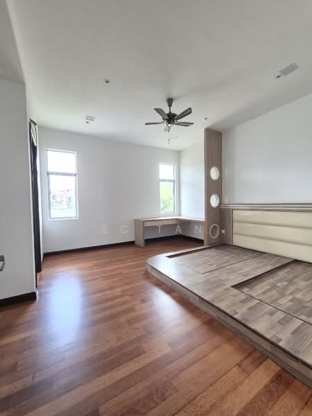 Bungalow for Sale in Bukit Rimau (Shah Alam) - SC Tan - Bedroom - PropertyGuru.com.my