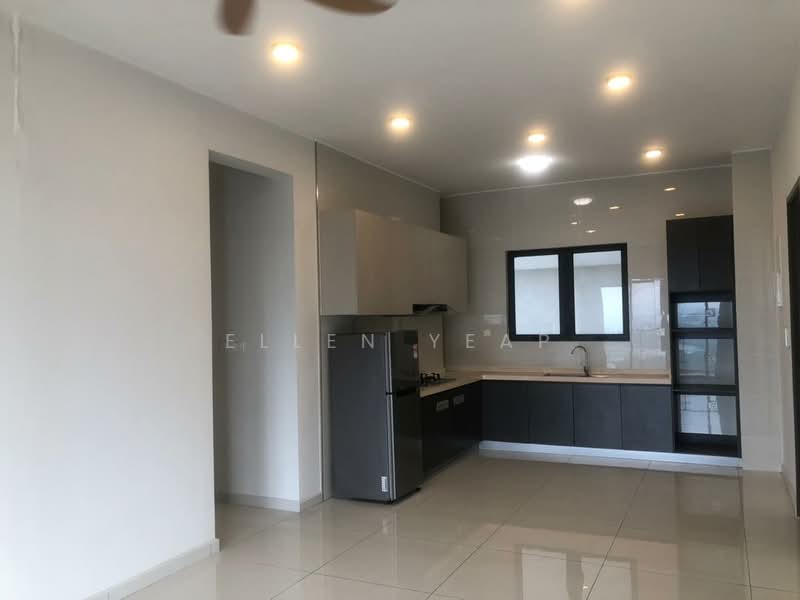 Condominium for Sale at Amberside @ Country Garden Danga Bay - Ellen Yeap - Kitchen - PropertyGuru.com.my