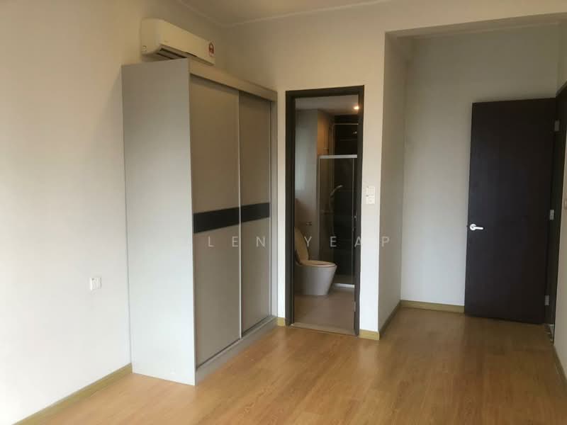 Condominium for Sale at Amberside @ Country Garden Danga Bay - Ellen Yeap - Bathroom - PropertyGuru.com.my