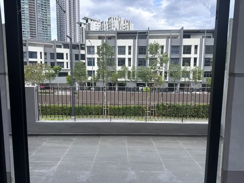 Terraced House for Sale in Taman Bukit Serdang (Seri Kembangan) - Woei Teng Wong - Exterior - PropertyGuru.com.my