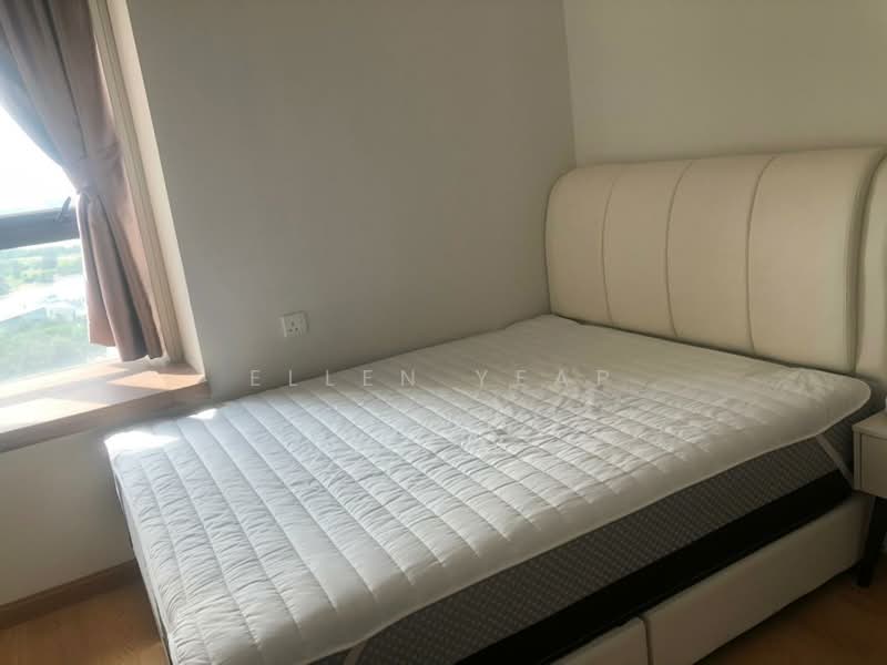 Condominium for Sale at Amberside @ Country Garden Danga Bay - Ellen Yeap - Bedroom - PropertyGuru.com.my