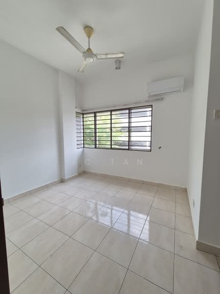 Lagoon Suites untuk Untuk Disewa - RM 1,200 /bulan, Mac 2026 - Interior - PropertyGuru.com.my