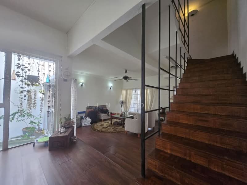 2.5-storey Terraced House for Sale in Subang Jaya (Selangor) - Jin Ooi - Living Room - PropertyGuru.com.my