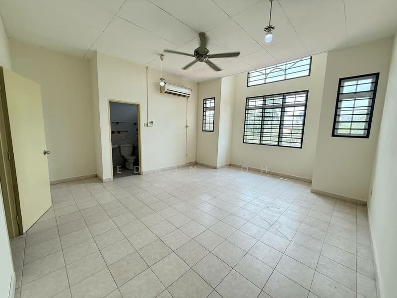 Terraced House for Sale in Johor Bahru (Johor) - Edwin Toh - Living Room - PropertyGuru.com.my