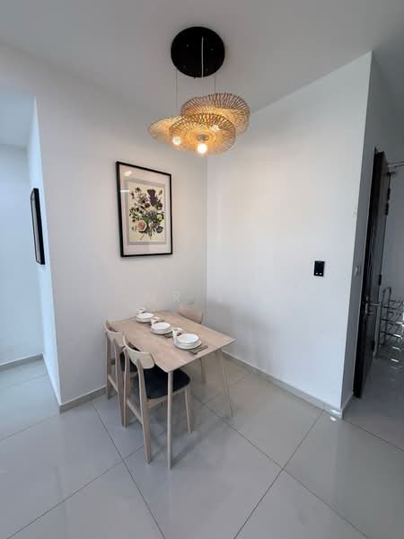 Kings Bay @ Country Garden Danga Bay untuk Untuk Disewa - RM 2,600 /bulan, Apr 2026 - Dining Room - PropertyGuru.com.my
