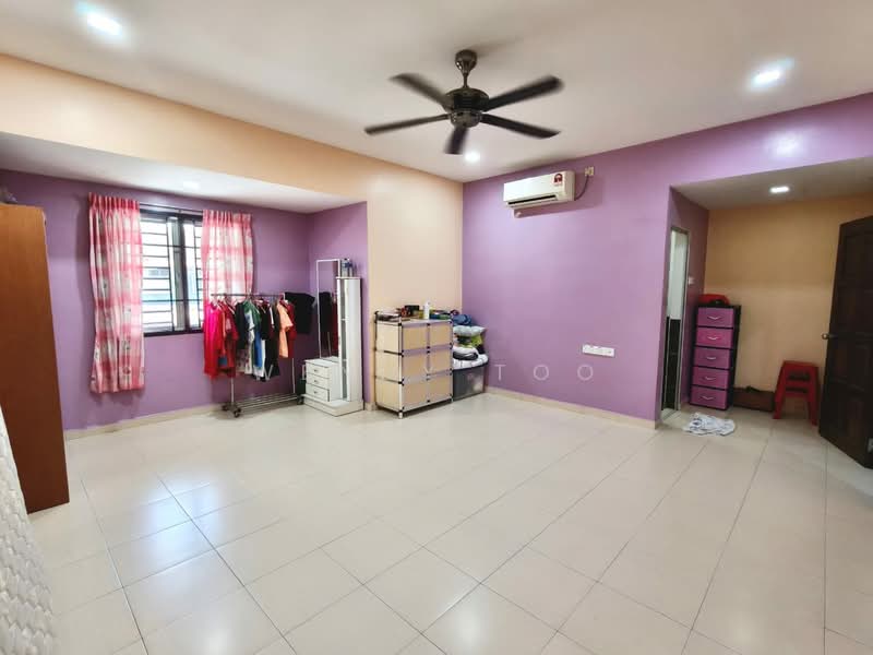 2-storey Terraced House for Sale in Taman Sri Putri (Skudai) - Wendy Too - Living Room - PropertyGuru.com.my